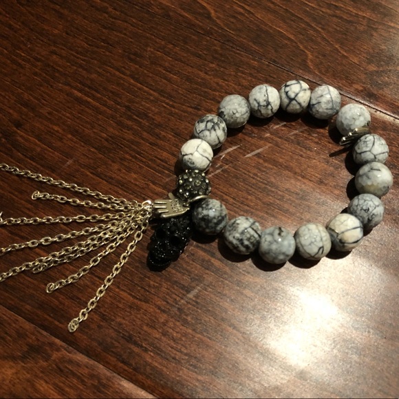 Jewelry - Marble-like Beaded Skull Fringe Bracelet